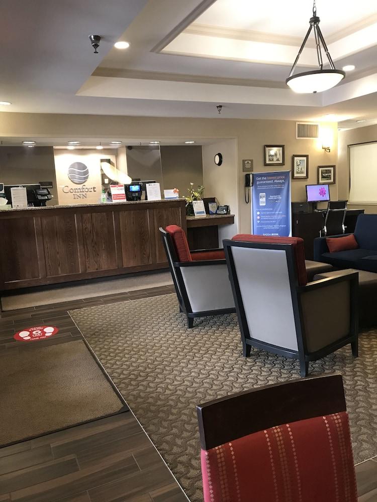 Comfort Inn Cambridge Exterior photo