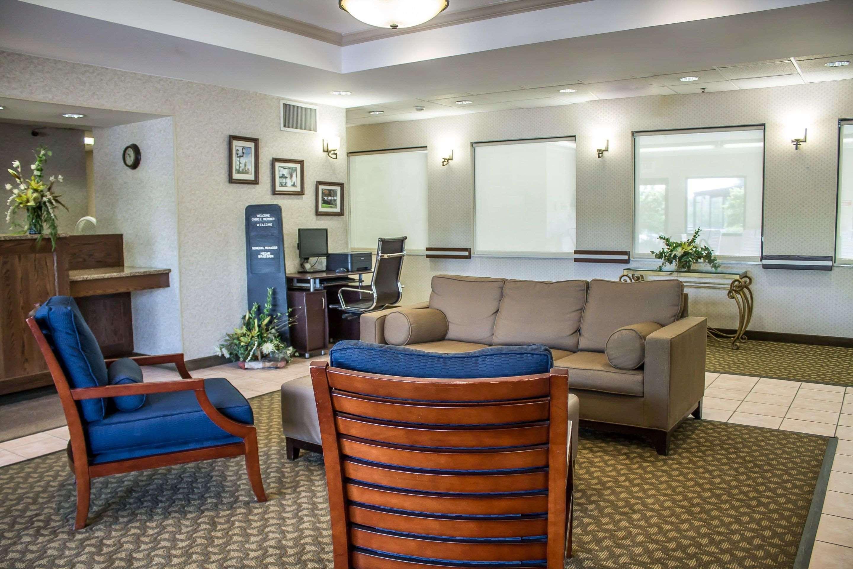 Comfort Inn Cambridge Exterior photo
