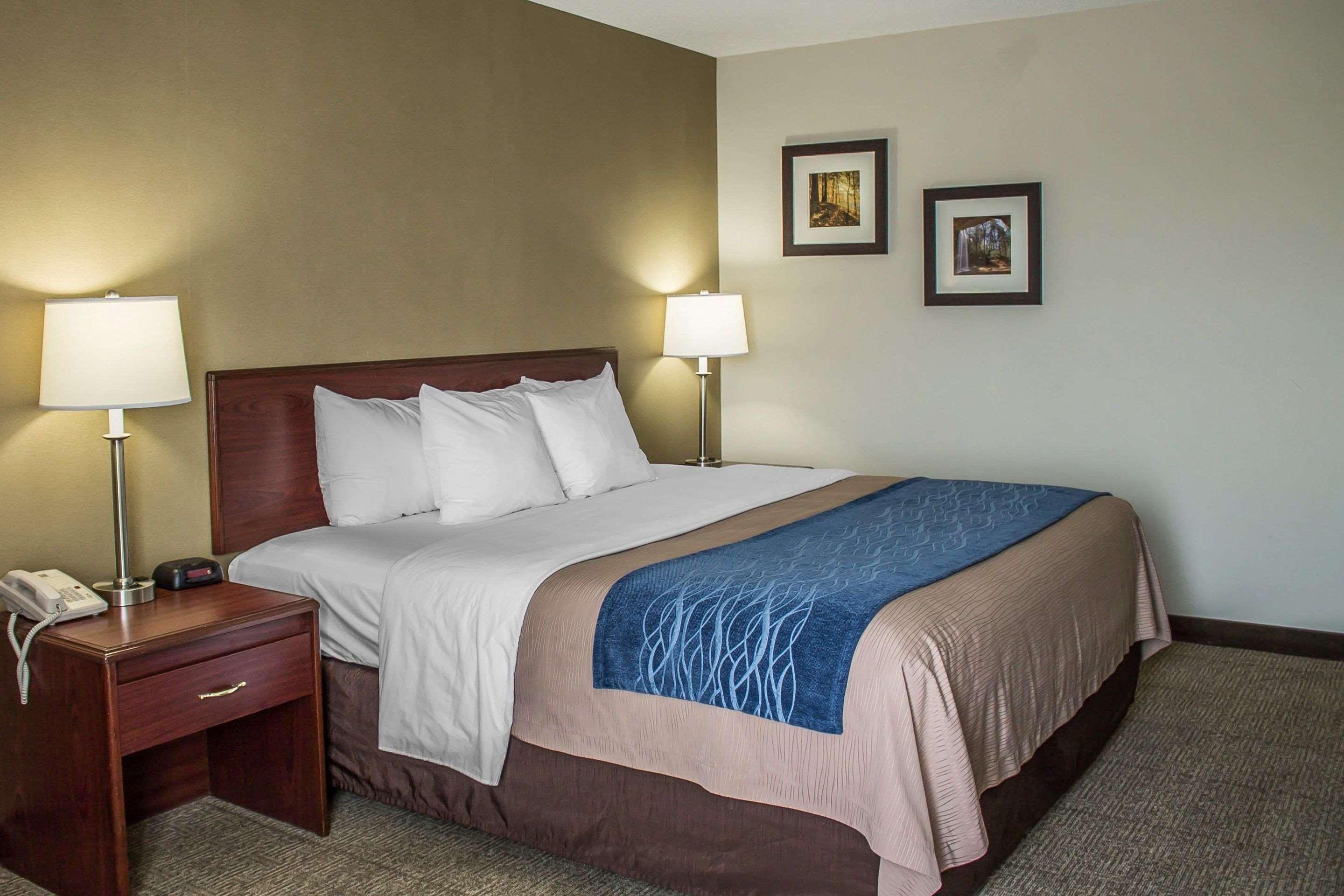 Comfort Inn Cambridge Exterior photo
