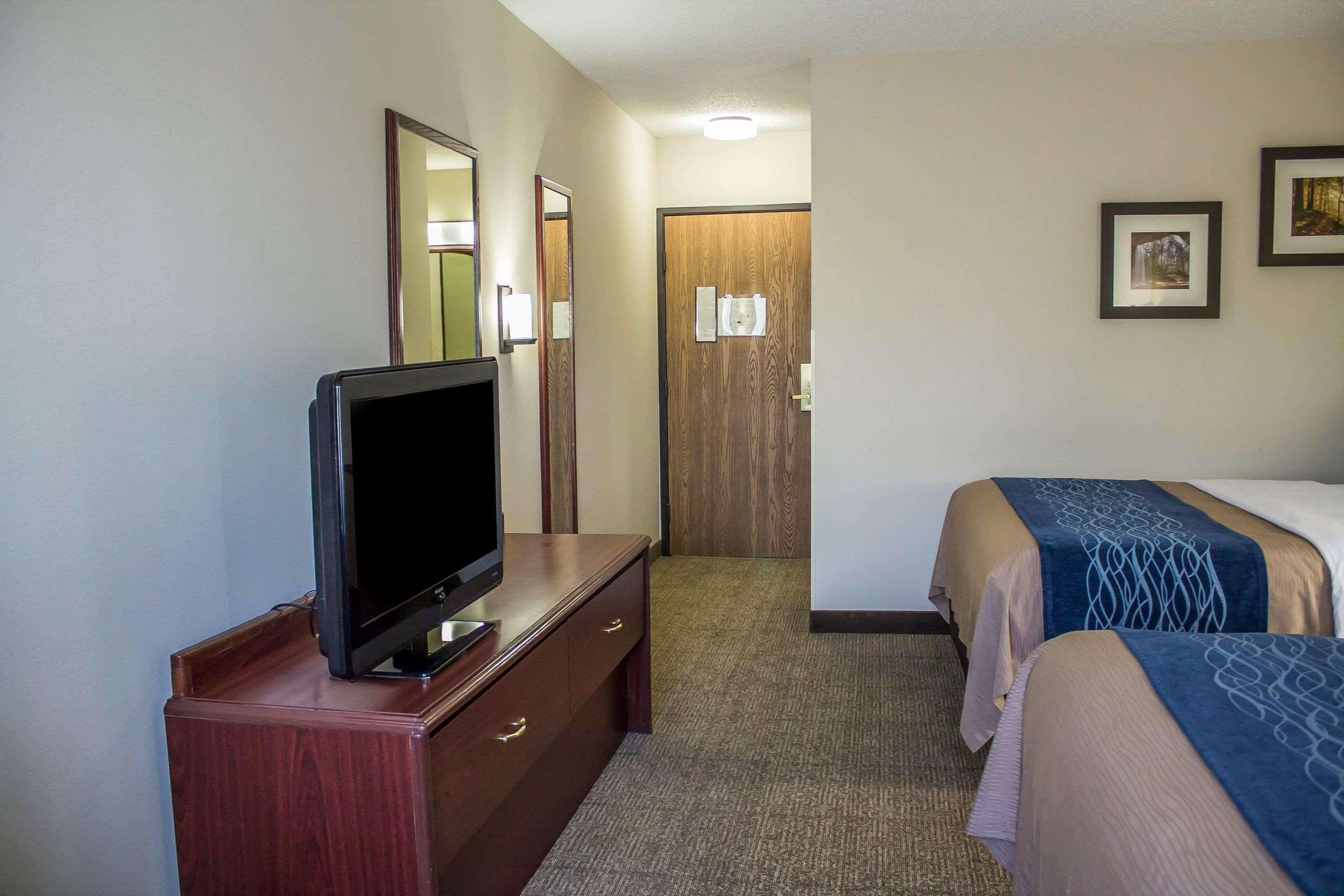 Comfort Inn Cambridge Exterior photo