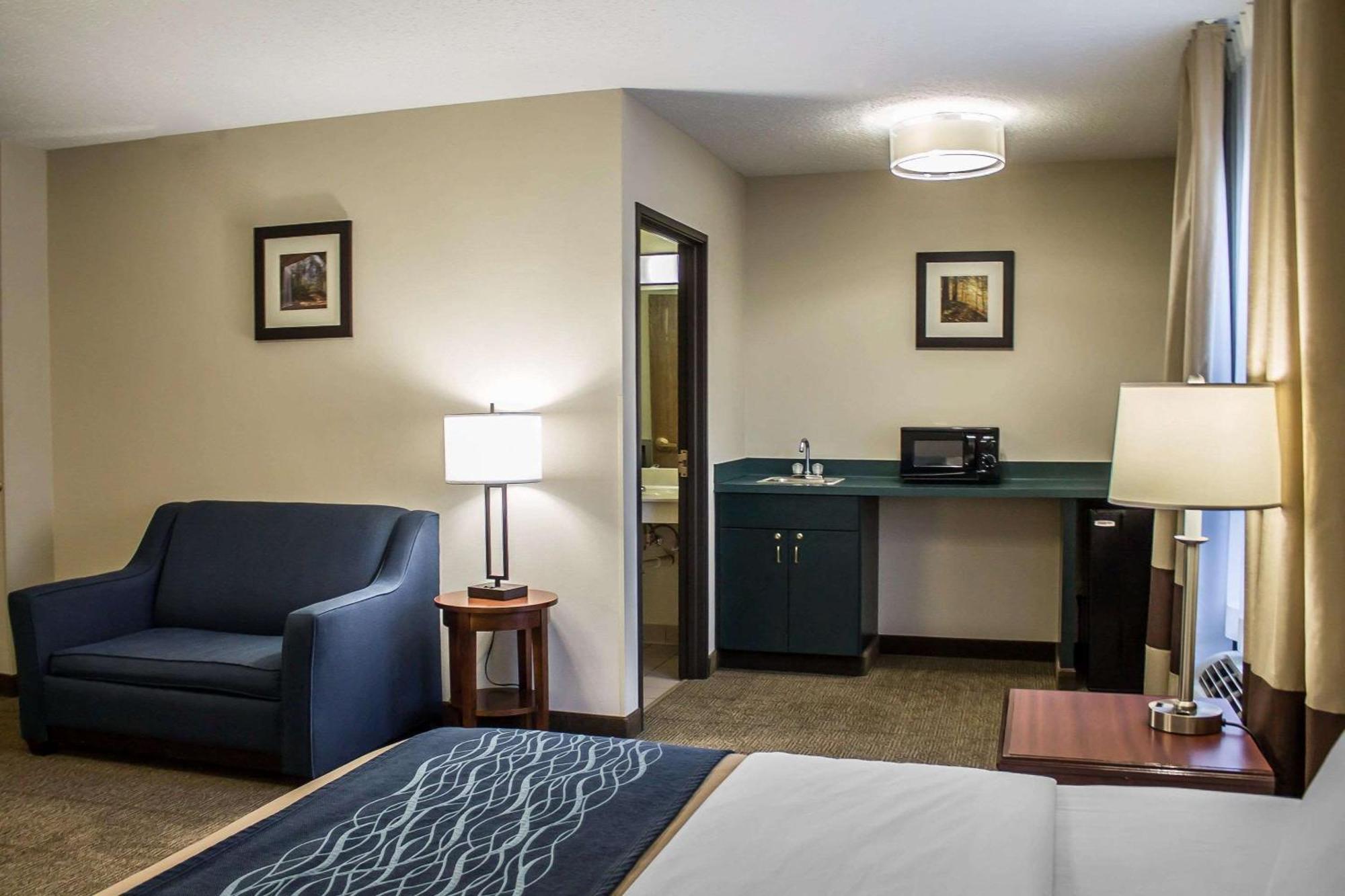 Comfort Inn Cambridge Exterior photo